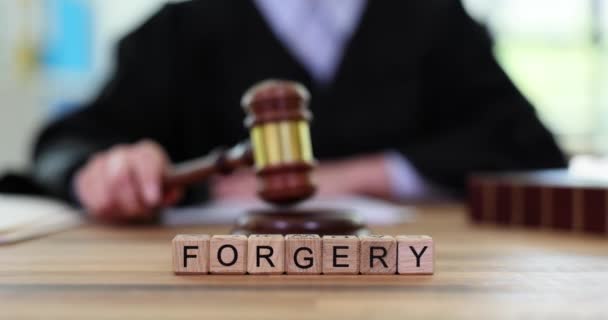 Word Forgery Fait Blocs Lettres Bois Sur Table Cour Une — Video