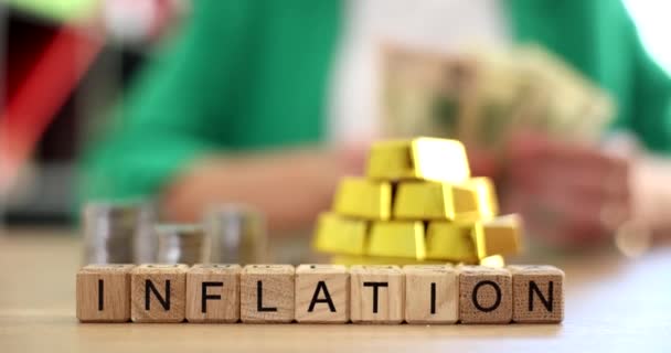 Mercado Ouro Queda Inflação Crise Econômica Barras Ouro Mulher Negócios — Vídeo de Stock