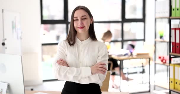 Portrait Successful Smiling Businesswoman White Blouse Company Office Movie Slow — Stok video