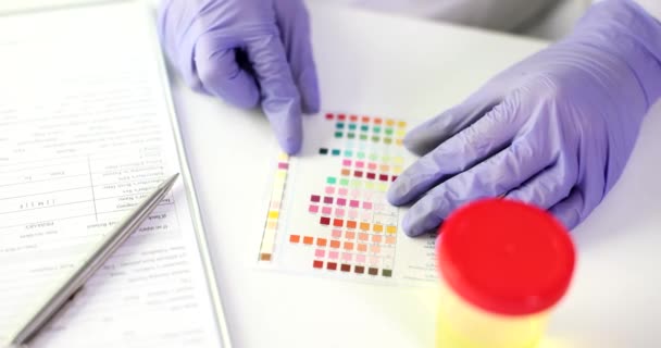 Table Litmus Test Acidity Close Laboratory Verification Sample Medicine — Stock Video
