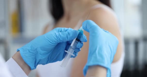 Doctor Syringe Refusal Vaccinate Immunoprophylaxis Prophylactic Vaccinations Concept — Stock Video