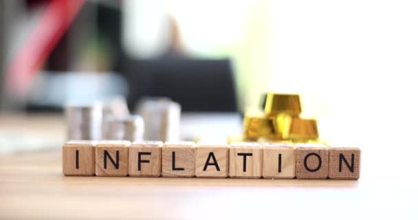 Inflation Finanskris Och Guldtackor Närbild Begreppet Penningförlust Och Ekonomisk Nedgång — Stockvideo