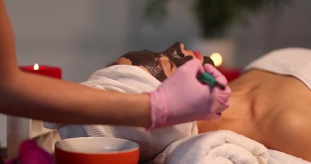 Woman Salon Having Chocolate Mask Applied Her Face Close Cosmetic — Stock Video