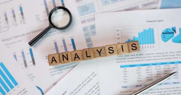Sporządzanie Sprawozdania Finansowego Analiza Statystyk Wykresy Sprawozdania Działalności — Wideo stockowe
