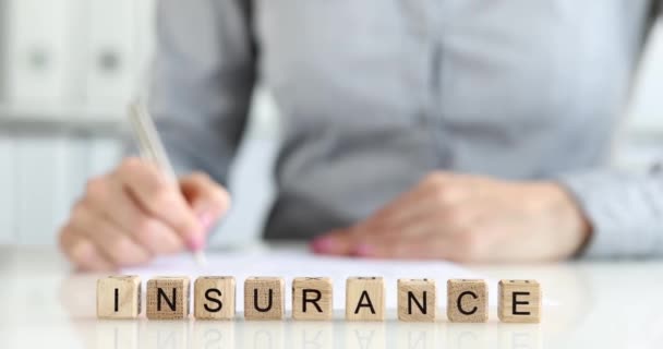 Insurance Agent Realtor Inspector Fills Out Insurance Insurance Form Tourist — Stock Video
