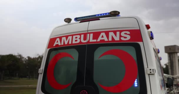 Ambulans Ekibi Türkiye Bir Hastaya Yetişiyor Tıbbi Yardım Sağlama — Stok video