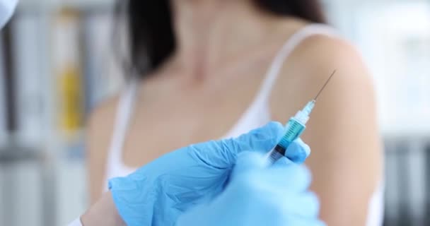 Γυναίκα Δεν Θέλει Βάλει Εμβόλιο Απαγορεύοντας Χέρι Σημάδι Εμβόλια Και — Αρχείο Βίντεο