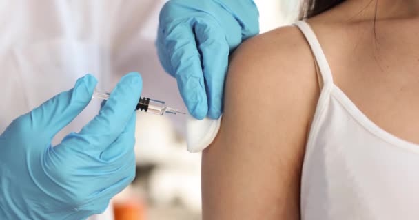 Doctor Makes Inoculation Shoulder Patient Vaccine People Concept — Stock Video