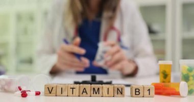 Tıbbi profesyonellerle, destek ve istişareler yoluyla sağlık için önemli olan B1 vitaminlerini tartışmak