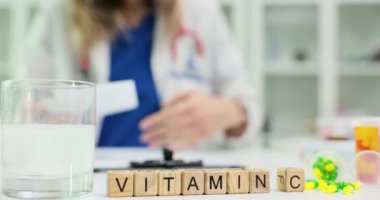 Özellikle klinik ortamlarda ve uygulamalarda genel sağlıkta C vitamininin hayati rollerini araştırın.