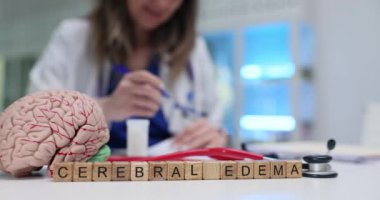Beyin Ödemi Tıbbi Alandaki Beyin Şişkinliğinin Derinliği