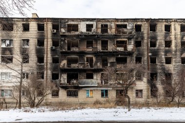 Izyum, Kharkiv Oblastı Ukrayna - Şubat 03 2023: İşgalden önce Rus birlikleri tarafından yok edilen bir kasaba 