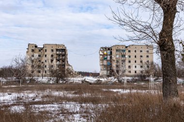 Izyum, Kharkiv Oblastı Ukrayna - Şubat 03 2023: İşgalden önce Rus birlikleri tarafından yok edilen bir kasaba 