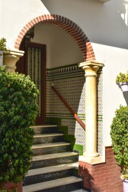 Estepona, Costa del Sol 'da eski bir İspanyol kasabasının büyüleyici kasabası..