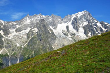 Grandes Jorass Dağı, Mont Blanc Massif, Courmayeur, İtalya.