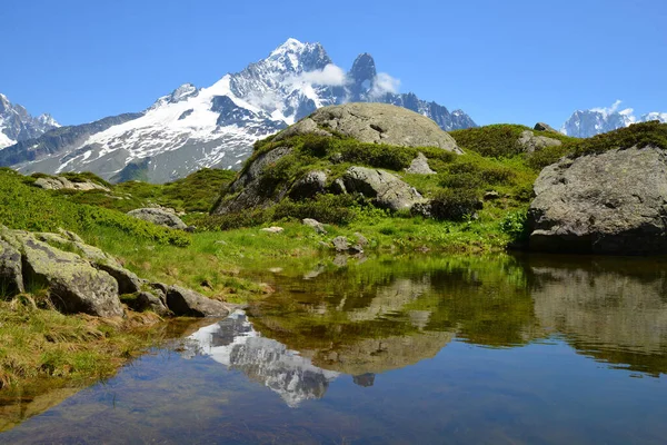 Mountain Landscape Reflected Surface Lake Nature Reserve Aiguilles Rouges French — Stock Photo, Image