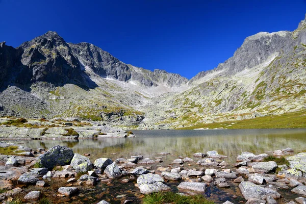 Lac Prostredne Spisske Pleso Mala Studena Dolina Vysoke Tatry Montagnes Images De Stock Libres De Droits