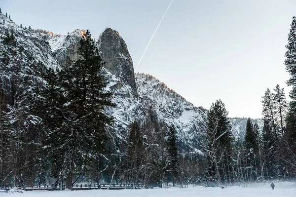 Dernière Lumière Soleil Attrape Les Sommets Montagne Dans Vallée Yosemite — Photo