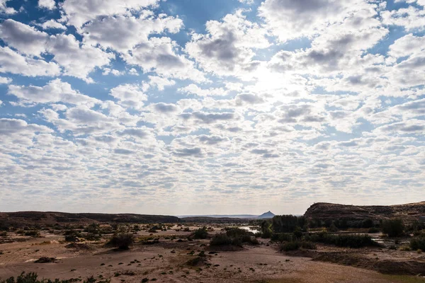 Low Scattered Clouds Reflected Fish River Southern Namibia — Stock Photo, Image