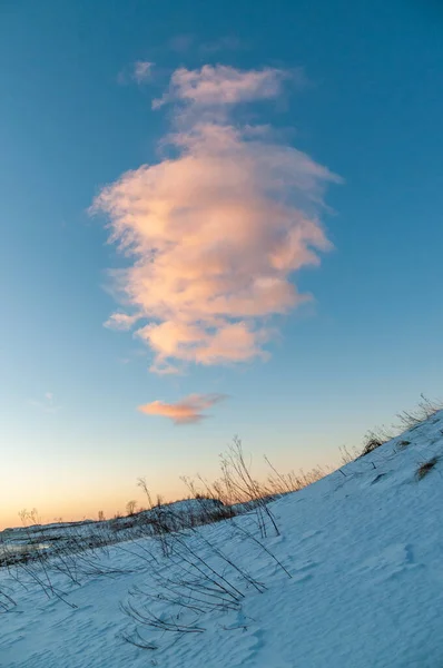 Kuzey Kutbu Nda Kış Mevsiminde Düşük Bir Güneş Tarafından Aydınlatılan — Stok fotoğraf