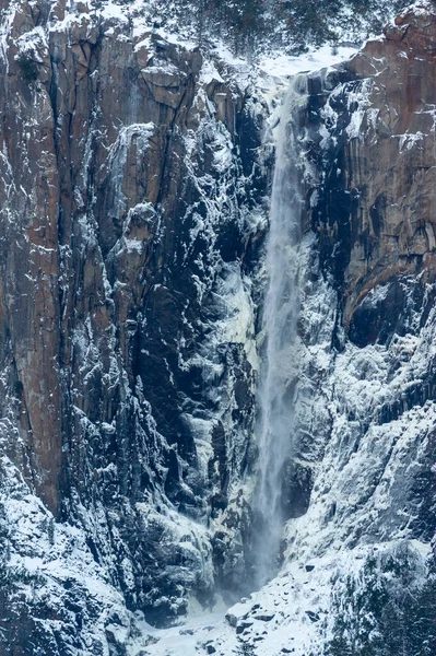 Detail Částečně Zmrazeného Yosemita Padá Zimě Yosemitský Národní Park Časném — Stock fotografie
