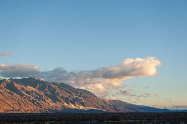 Exterior of the rugged mountains of the sierra nevadas, along us highway 190, between bakersville and Death Valley.