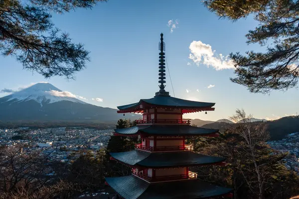 Shimoyoshida Японія Грудня 2019 Відкритий Постріл Відомої Chureito Pagoda Гори Стокове Зображення
