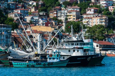 İstanbul, Türkiye - 4 Haziran 2012. Boğaz 'da açık deniz trafiği manzarası.