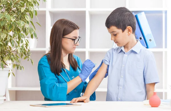 Vaccination Children Little Boy Woman Doctors Appointment Injection Arm — Stock Photo, Image