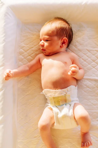 Retrato Bebé Recién Nacido Una Semana Cambiador Bebé Fotos De Stock