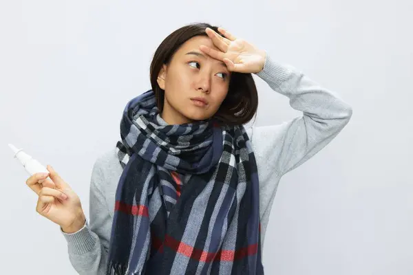 Asian Woman Holding Hand Sore Head Flu Cold Stuffy Nose — Stock Photo, Image