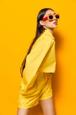 Kadın, güneş gözlüğü, stüdyo, romantik, sarı saç, moda, güzel, moda, çekici gözlükler.