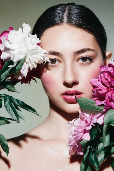Fresh Woman Beautiful Pink Attractive Make Flower Art Beauty White — Stock Photo, Image