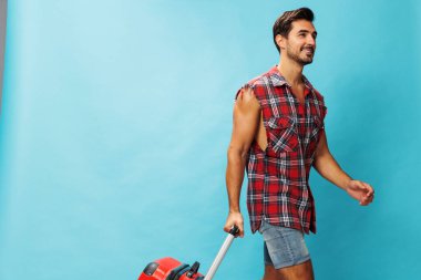 Valizci seyahat seyahat seyahat seyahat seyahat seyahat yaşam tarzı uzay fotokopisi hafta sonu seyahat stüdyo uçuş arka planı mutlu adam hipster turu