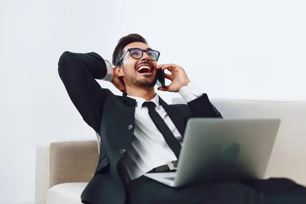Computer Uomo Moderno Chiamata Conversazione Ufficio Successo Vincitore Sorriso Telefono — Foto Stock