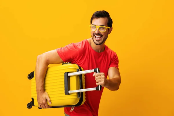 Hombre Viaje Fin Semana Estudio Fondo Amarillo Hipster Copia Billete — Foto de Stock