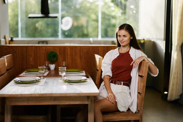 Sentado Persona Bastante Mujer Dama Mujeres Café Belleza Mesa Adulto — Foto de Stock