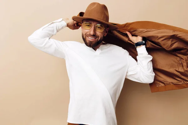 Hombre Barba Fondo Adulto Caucásico Joven Modelo Hombre Feliz Confiado —  Fotos de Stock