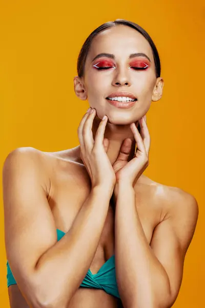 Woman Beautiful Cosmetic Eye Yellow Skin Fashion Background Close Portrait — Stock Photo, Image