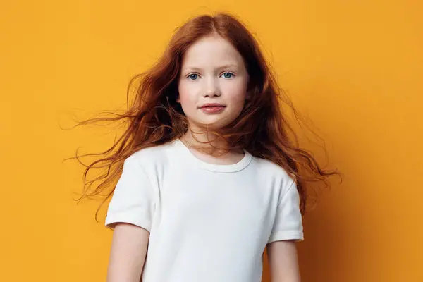 Schattig Boos Portret Jeugd Emotie Boos Kinderen Kind Schoonheid Wit — Stockfoto