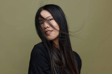 Model kadın kuaför kuaförü kozmetik kız kadınlığı uzun cazibeli portre sevimli makyaj teni güzel siyah Asyalı çekici Japon moda zarif Koreli