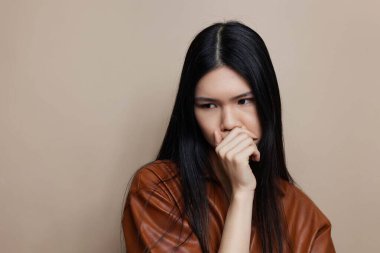 Kadın saçı, saç portresi, kozmetik, sevimli, Asyalı güzellik salonu, uzun yüz, çekici, zarif, çekici, kadınsı, güzel, bej rengi.