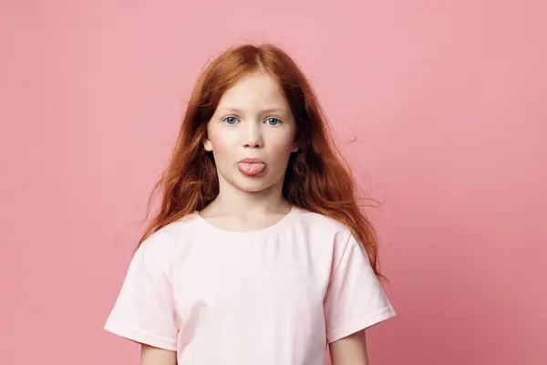 Rotschopf Frau Modell Jung Aufgeregt Kaukasische Haare Aussehen Weiblichen Ausdruck — Stockfoto