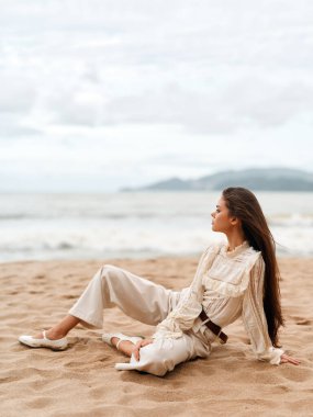 Kaygısız Yaz Güzelliği Huzurlu Kıyı Vahası 'nın tadını çıkarıyor