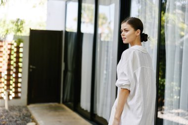 Saçlı, beyaz, güzel, genç, güzel, çekici, beyaz, sokak insanı, yetişkin, kadın tarzı, kadın yüzü modeli.