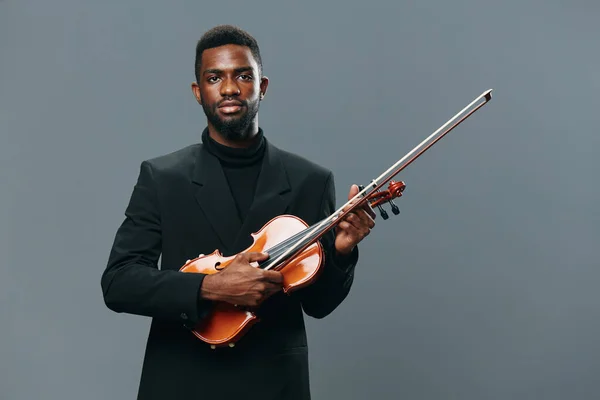 Professional African American Man Suit Holding Violin Gray Background Studio — Stock Photo, Image