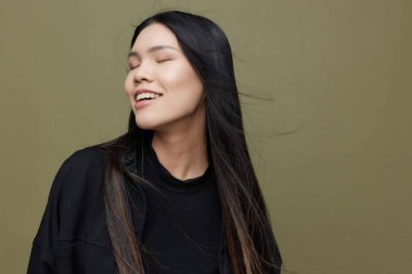 Asyalı güzel bir kadın, siyah bir kız, güzel bir kadın, güzel bir kadın, güzel bir kadın, çekici bir saç, zarif, Koreli bir saç, uzun, kozmetik bir portre modeli, Japon saçı.