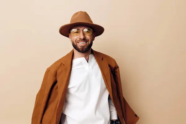 Senior Άνθρωπος Στυλ Φόντο Κομψό Καπέλο Ελκυστικό Σύγχρονο Casual Πρόσωπο — Φωτογραφία Αρχείου