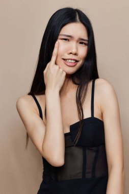 Kadın portresi, cazibe, güzel yüz, siyahlık, kadınlık, zarafet, Asyalı, şirin, kuaför, uzun, çekici, çekici, bej, Koreli kozmetik model.