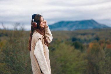 Dağ Melodileri: Bir Kadın Doğada Müzik ve Özgürlük Yolculuğu